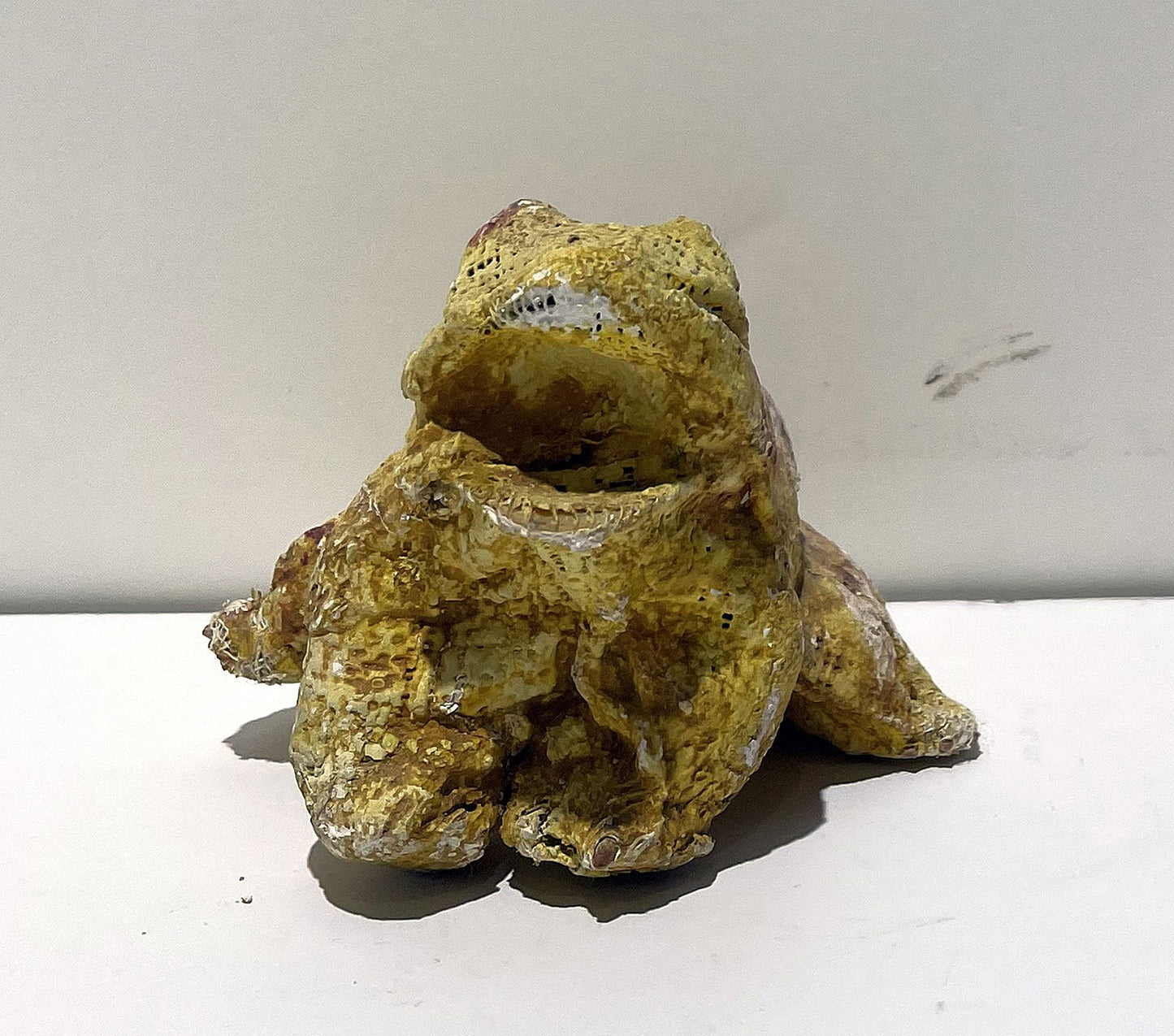 JABER El Mahjoub - La grenouille jaune - Sculpture Art Brut