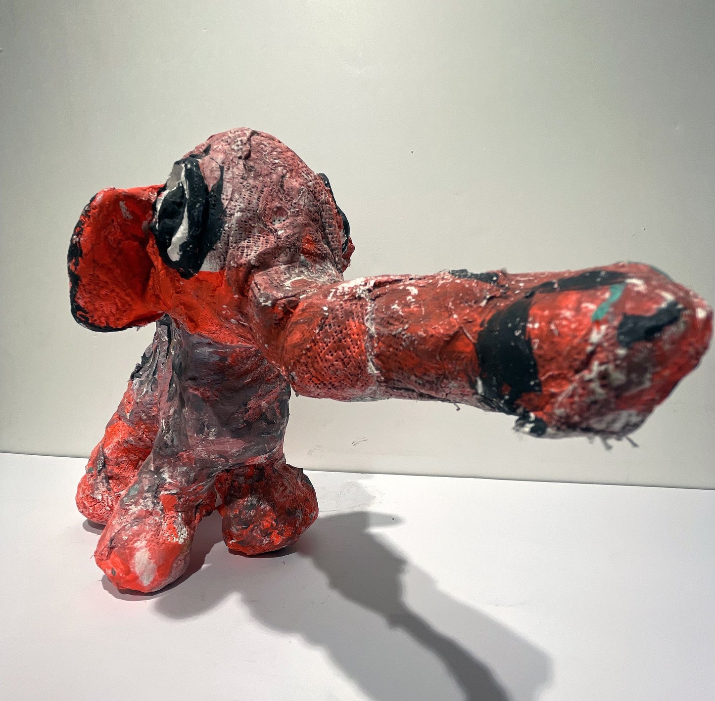 JABER El Mahjoub - L'éléphant rose - Sculpture Art Brut