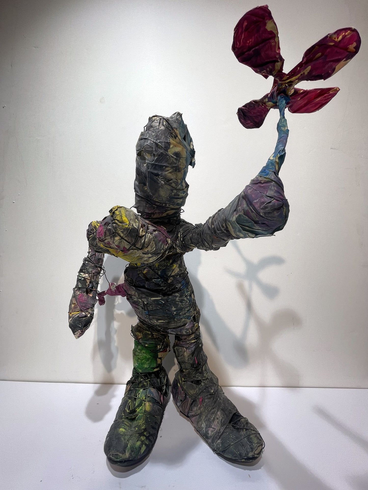 JABER El Mahjoub - Femme à la fleur - Sculpture Art Brut